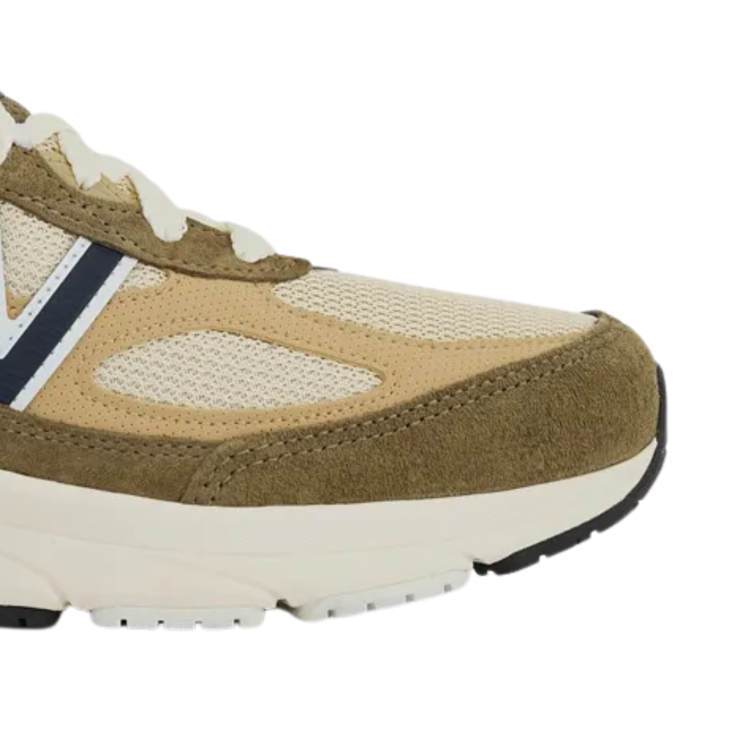 NB 990v6 Collab Unisex Sneakers